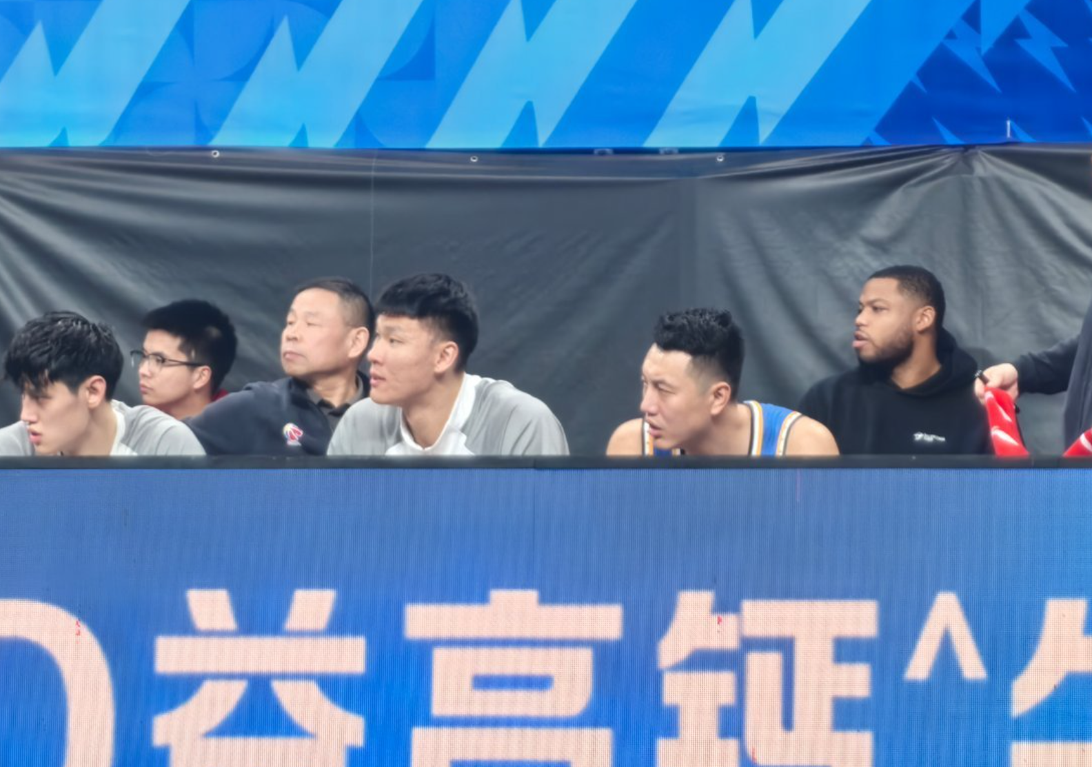 开云网站-胜江苏发布会!许利民多次点出自我问题,曝斯佩尔曼肌肉不适!