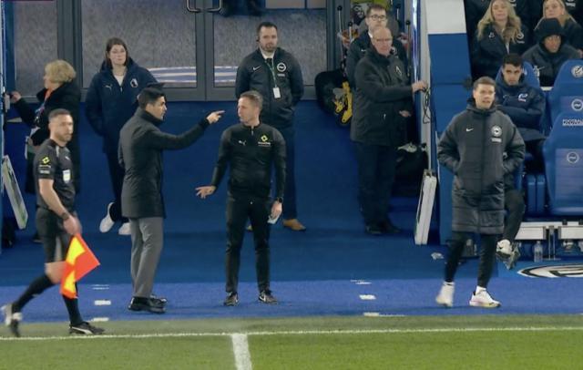 开云线上入口-冠军焦虑催生丑陋胜利，枪手战术保守or心理保守？